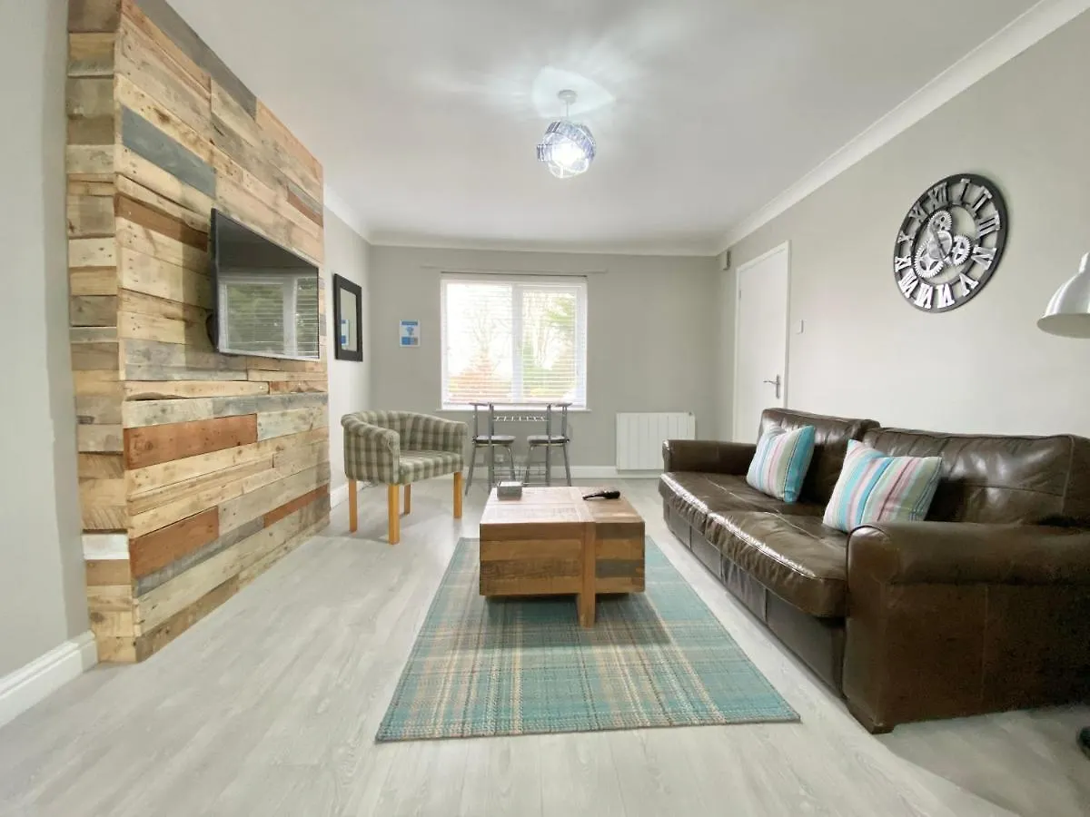 Bijou Abode- Bungalow- Free Private Parking And Secure Cabin Driffield 英国