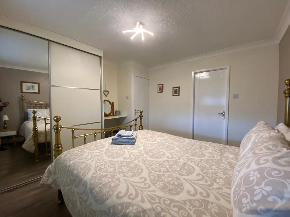 Bijou Abode- Bungalow- Free Private Parking And Secure Cabin Driffield