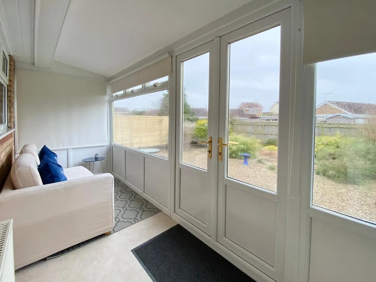 Bijou Abode- Bungalow- Free Private Parking And Secure Cabin Driffield 度假居