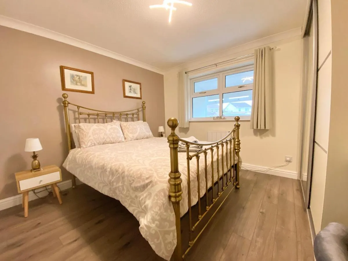 Bijou Abode- Bungalow- Free Private Parking And Secure Cabin Driffield Σπίτι διακοπών